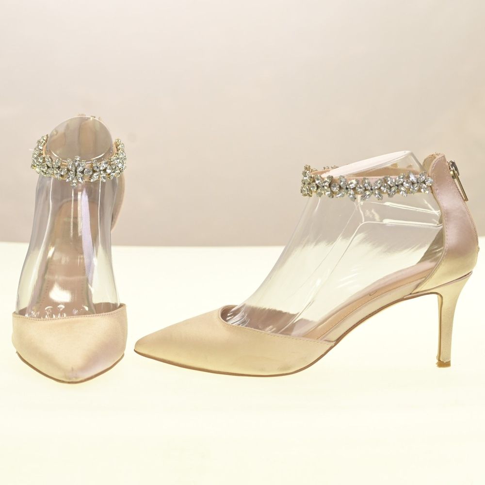 Jewel Badgley Mischka Bride Dress Wedding Evening Formal Close Toe Pumps Sz 6.5